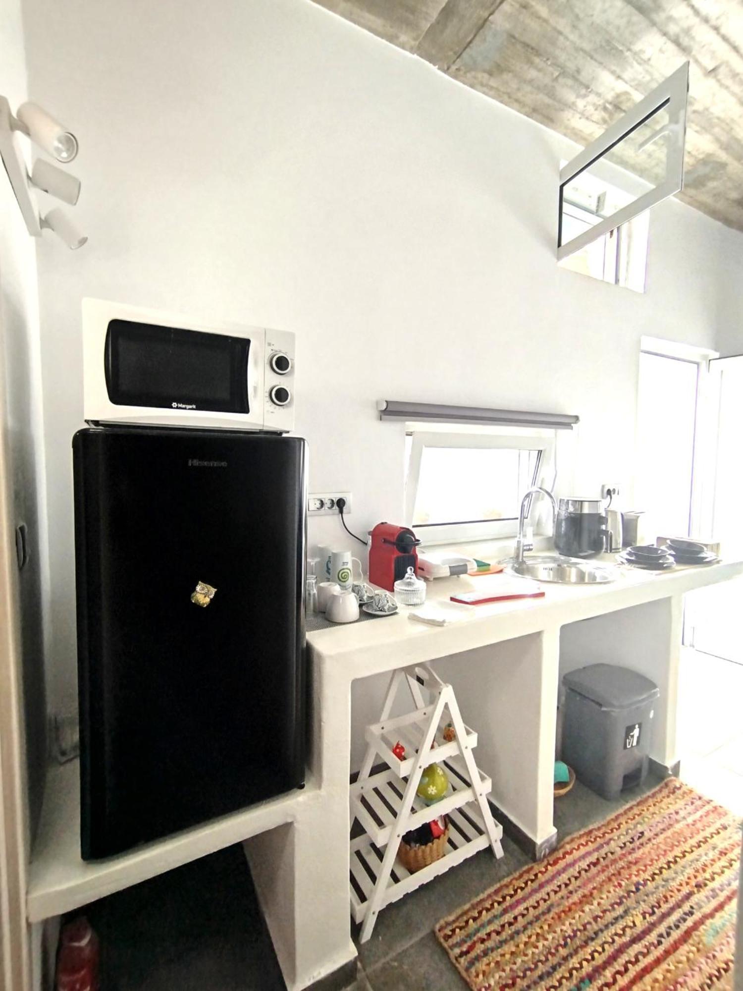 Ab Green Living Santorini Emporio  Exterior photo